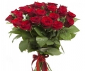 Классический букет красных высоких роз